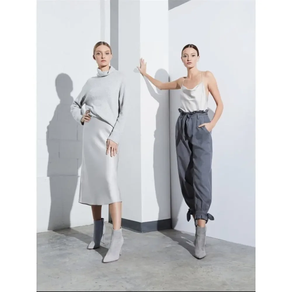 NWT alice + olivia Maeve Slip Skirt Women’s Size 4 silver grey